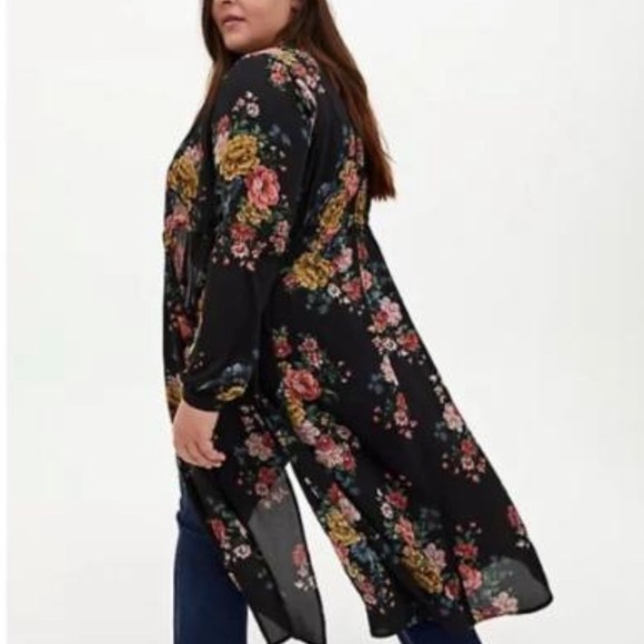 Torrid new with tags Kimono size 00 #D - Picture 2 of 12